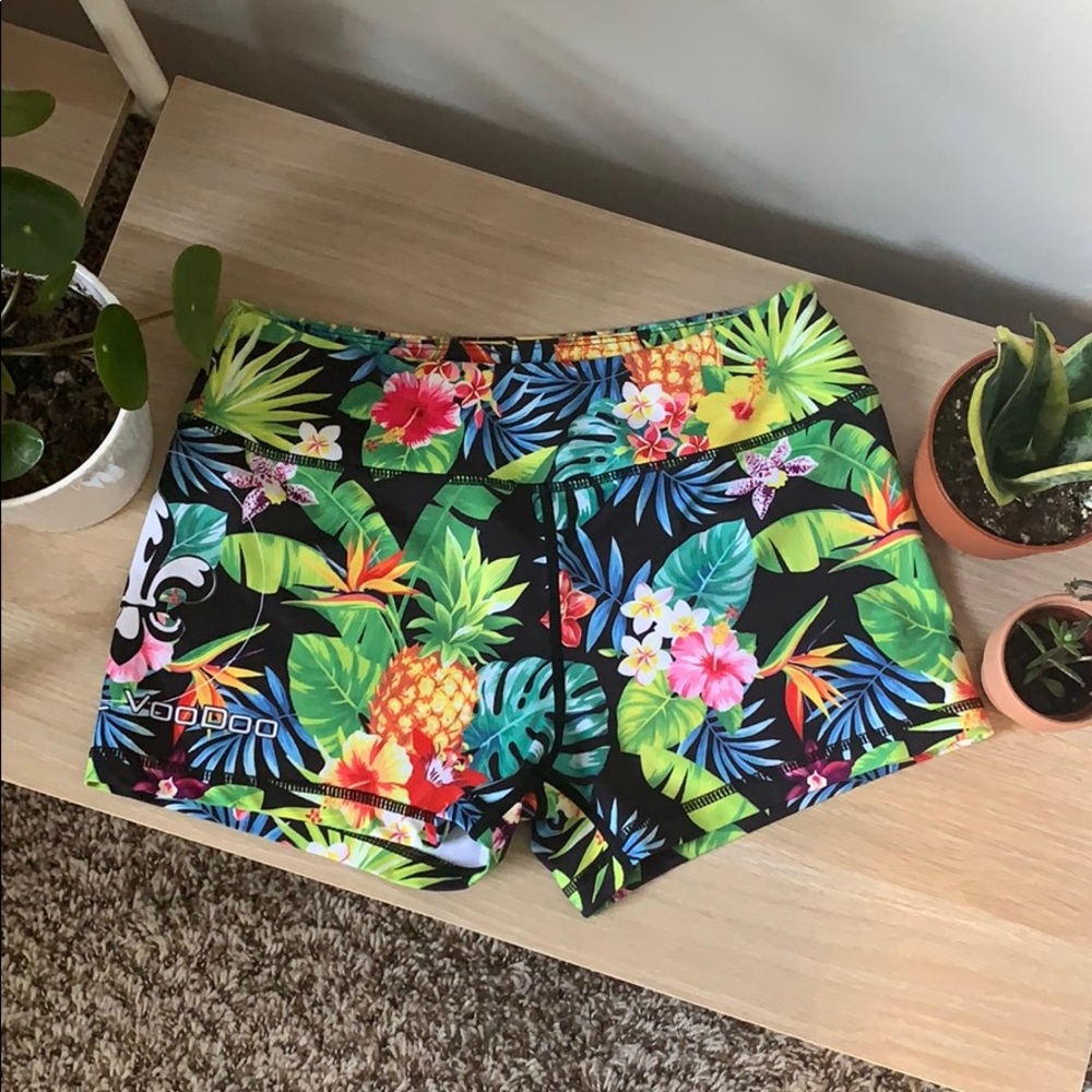 Barbell Voodoo Tropical Booty Shorts, size M